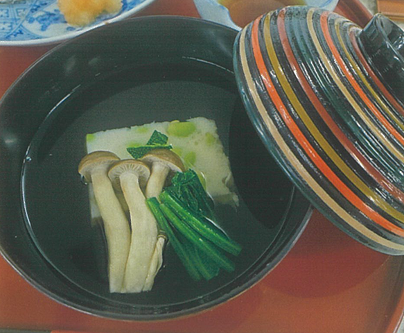 枝豆真薯のお吸い物